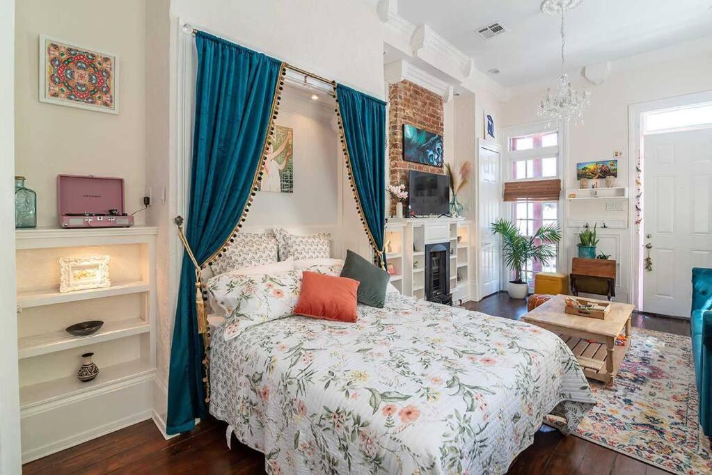 Historic Victorian Studio Near City Park Noma Bayou St John ニューオーリンズ エクステリア 写真